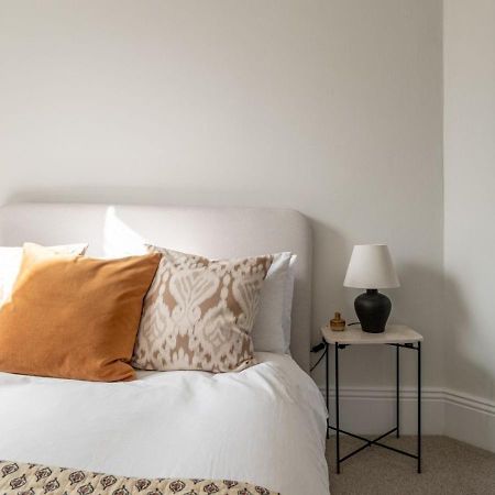 Hitchmans Mews - Stunning 2Bd In Chipping Norton! Apartment Exterior photo