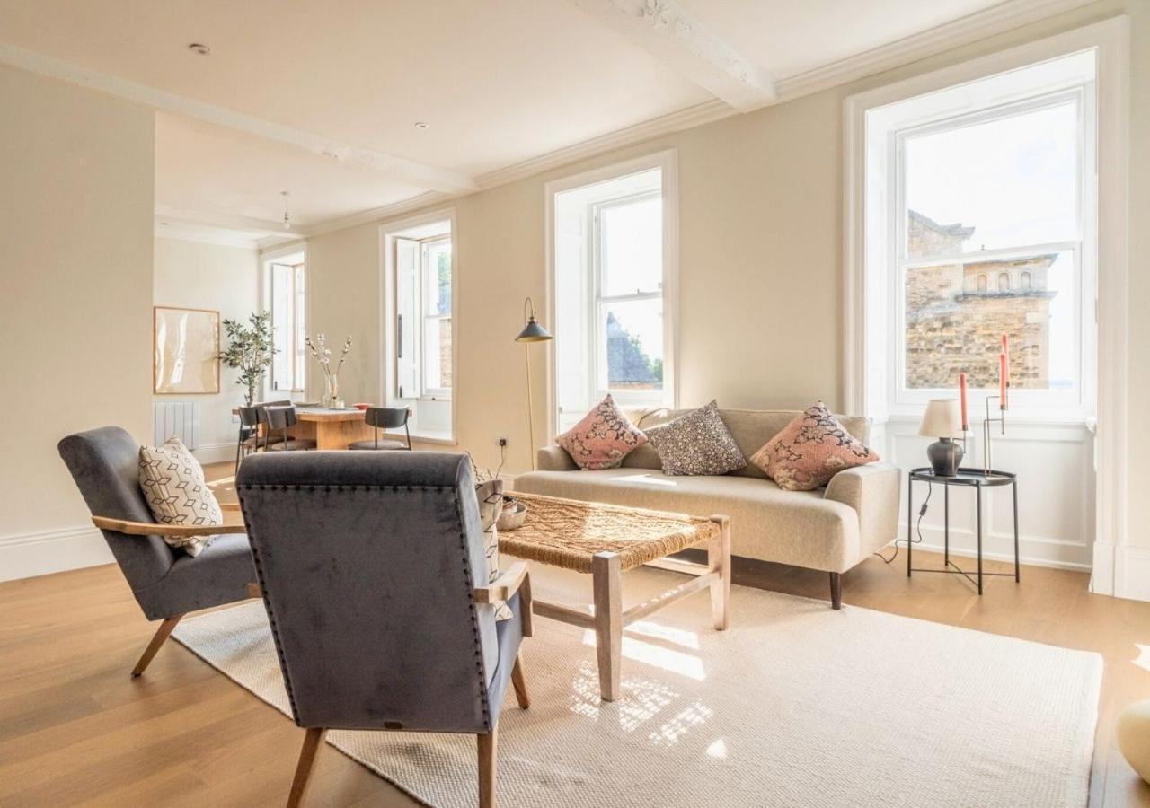 Hitchmans Mews - Stunning 2Bd In Chipping Norton! Apartment Exterior photo
